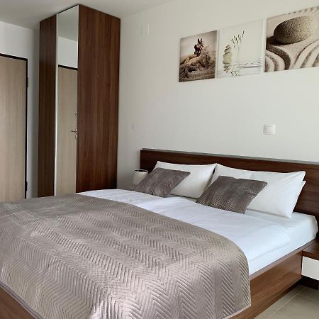Ferienwohnung Nova Excellence Novalja Exterior foto