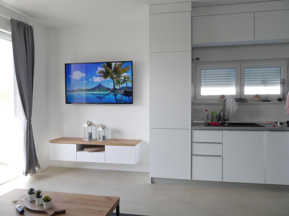 Ferienwohnung Nova Excellence Novalja Exterior foto