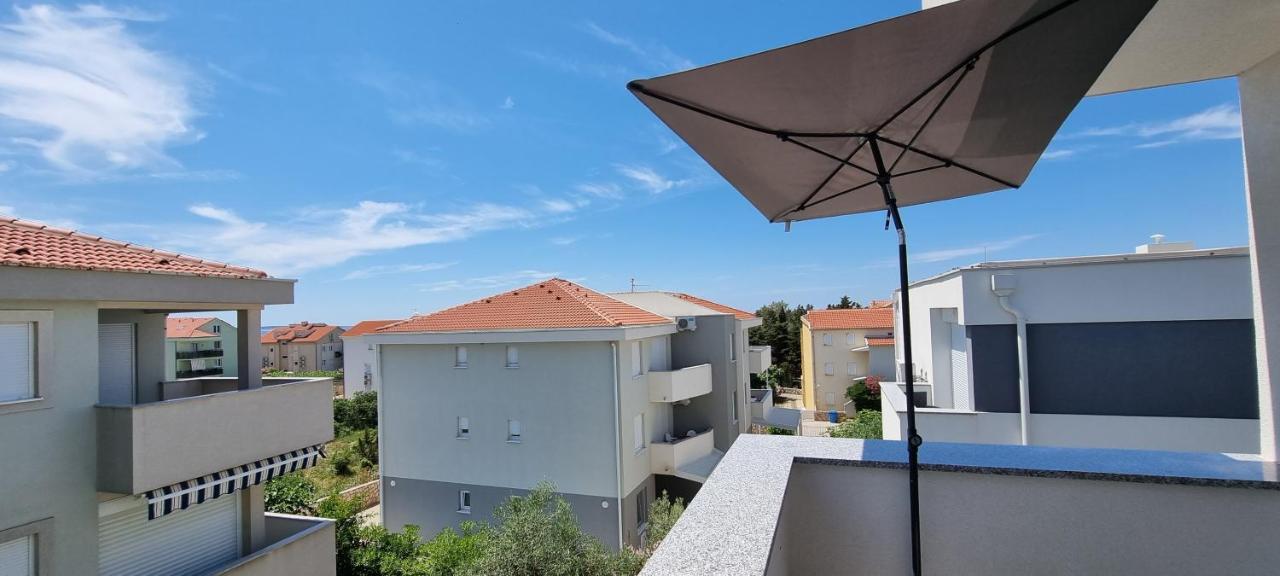 Ferienwohnung Nova Excellence Novalja Exterior foto