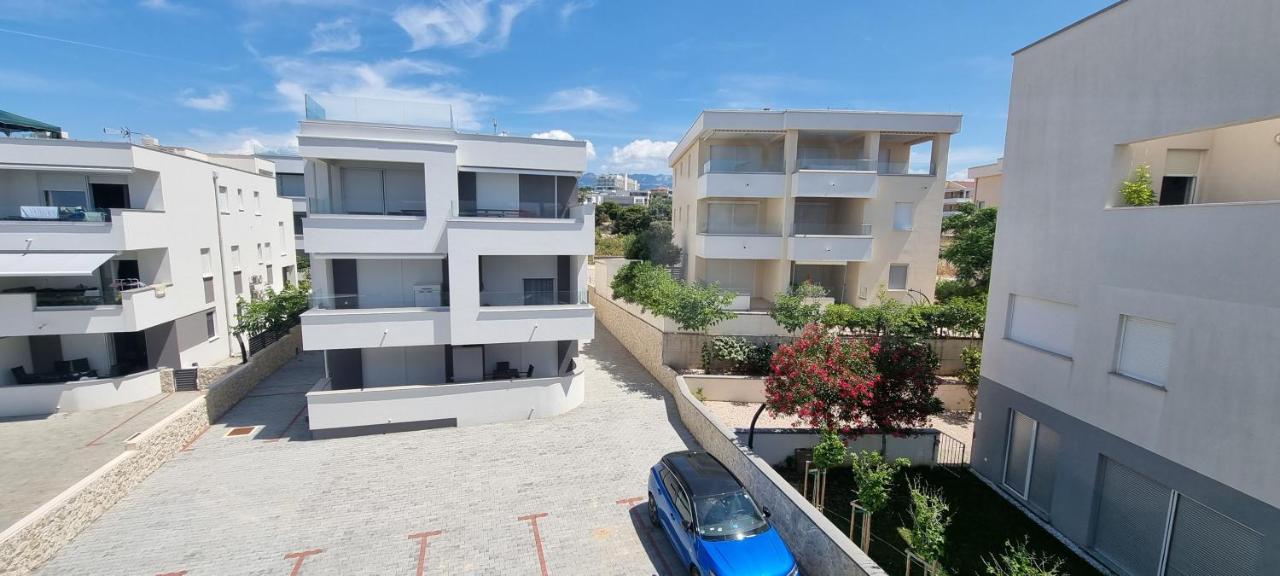 Ferienwohnung Nova Excellence Novalja Exterior foto
